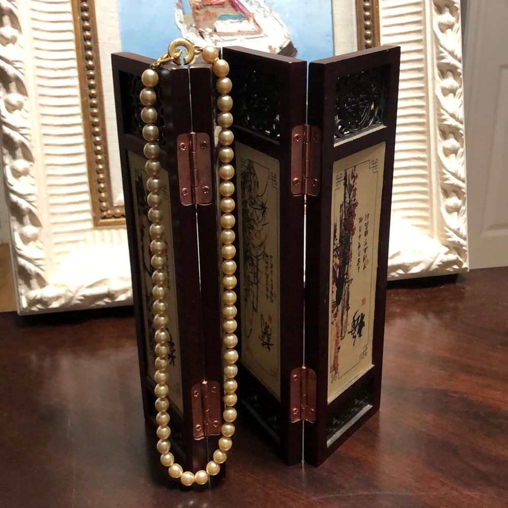 Pearls is a girl’s best friend